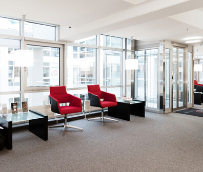 Quadratisches Bild vom ttp Bürogebäude in Flensburg